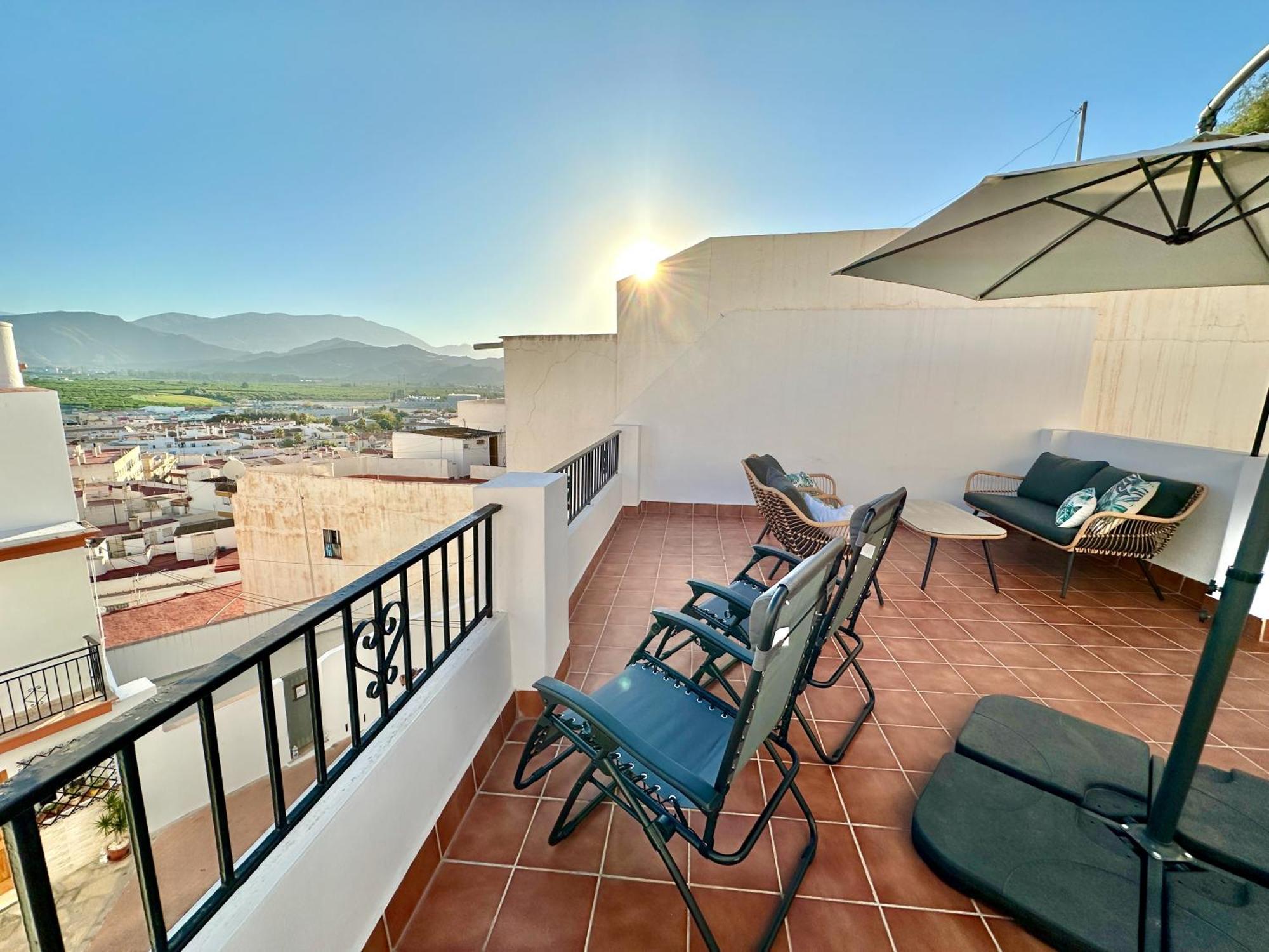 Casa Con Terraza Y Patio Privado En Salobrena Villa Exterior photo
