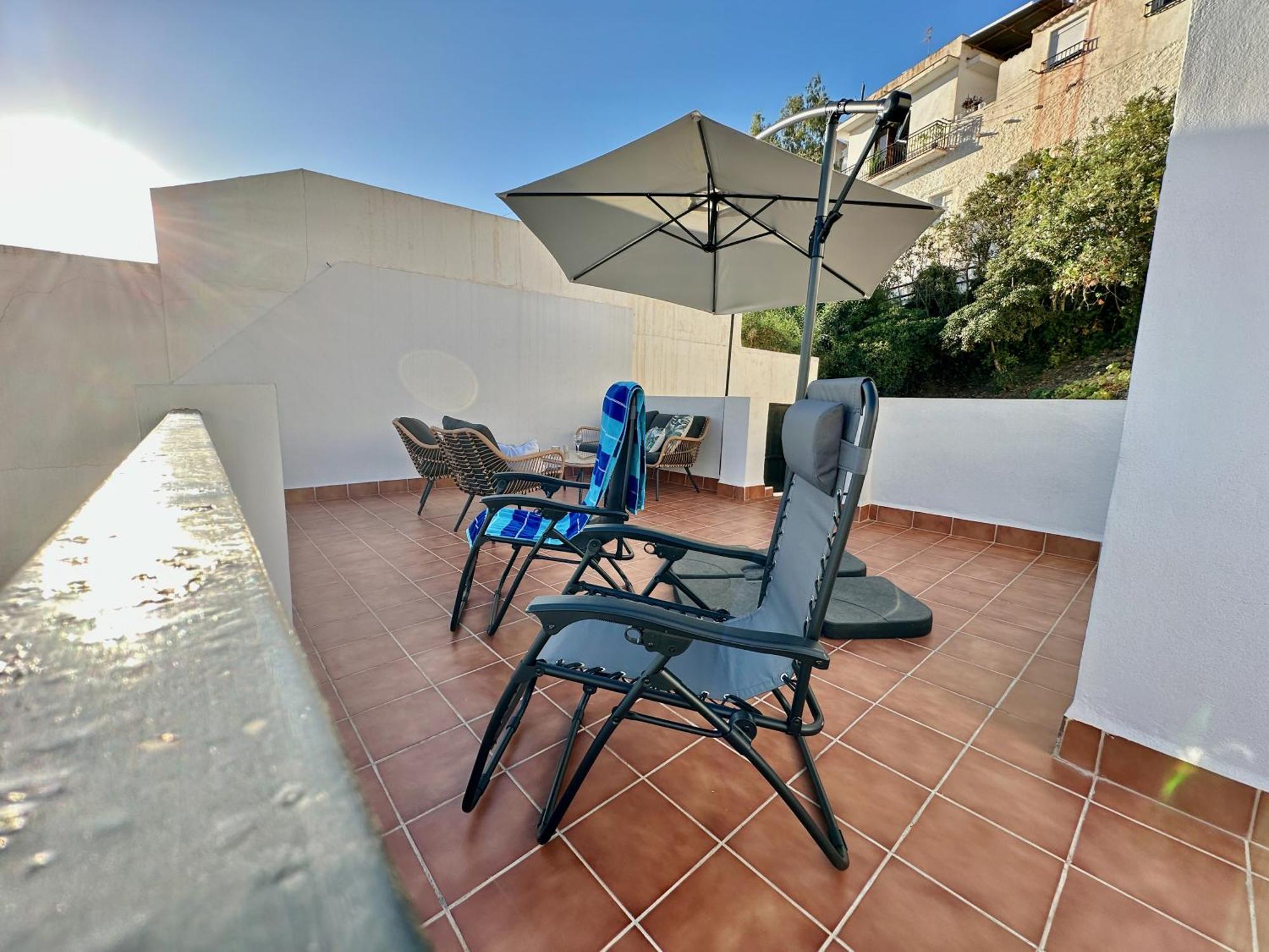 Casa Con Terraza Y Patio Privado En Salobrena Villa Exterior photo